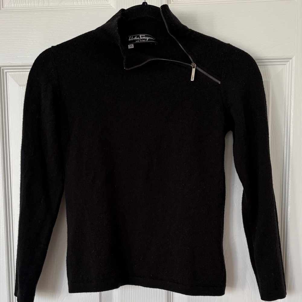 Salvatore Ferragamo Cashmere Black Zip-Shoulder Sweater